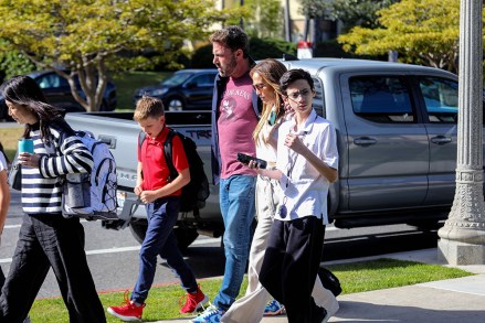 *EXCLUSIVE* Santa Monica, CA - Ben Affleck and Jennifer Lopez attend Samuel's school recital and JLo takes son Max to watch his half Pictured: Ben Affleck, Jennifer Lopez, Samuel Garner Affleck, Maximilian David Muniz BACKGRID USA 20 APRIL 2023 USA: +1 310 798 9111 / usasales@backgrid.com UK: +44 208 344 2007 / uksales@backgrid. com *UK Clients - Photos containing children Please rasterize face before posting *